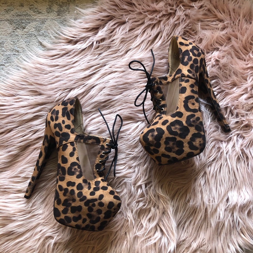 Brand New ⭐️ JustFab Leopard Print heels